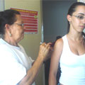 Secretaria de Saúde vacina jovens contra infleunza H1N1 2010