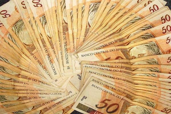 Notas Falsas em Goiás Notas Falsas em Goiás