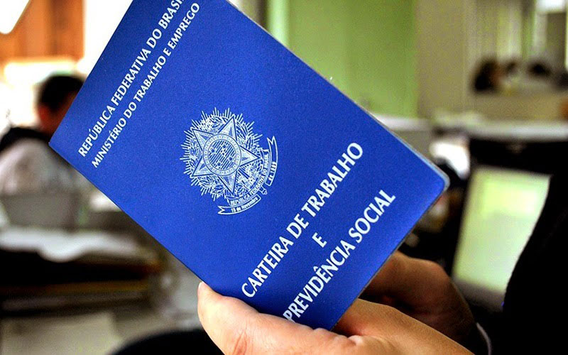 Mais de 50 mil trabalhadores goianos ainda não sacaram o abono salarial do PIS de 2015.